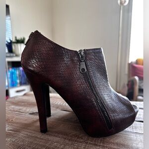 Dots Textured Brown Peep Toe Ankle Booties High Heels, Size 8